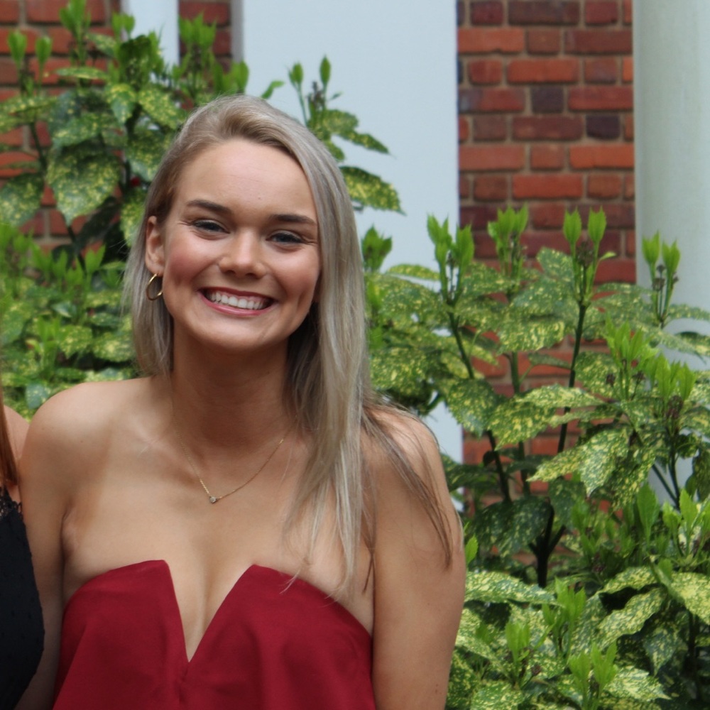 Meet your Posher, Andrea